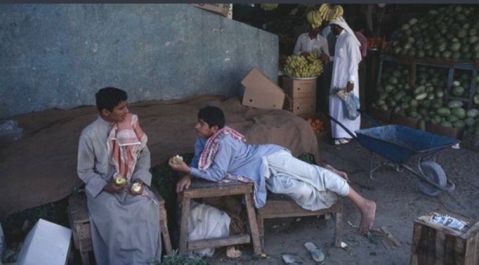 لاعاد تشره احتملها دام عاد اسمك صديق
خاويتني حلو الدروب اصمل معي في مرها