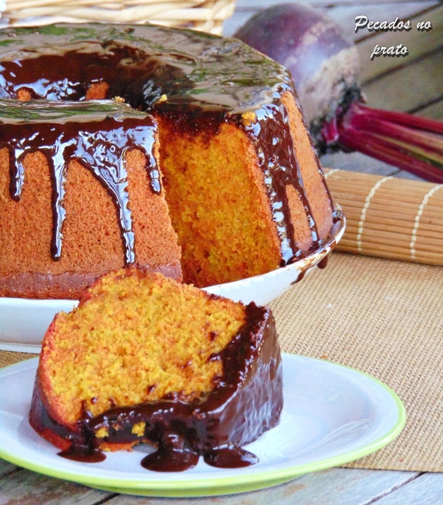 Marlie70's tweet photo. Um bolo de beterraba e laranja, pode parecer uma estranha combinação, mas fica uma delícia #bolo #cake #pecadosnoprato #receitas #RecipeOfTheDay #recipes #doce #receitasdeportugal #beterraba #BOLO #chocolate
https://t.co/HXmf0FrQMs https://t.co/wP58MpdR1J
