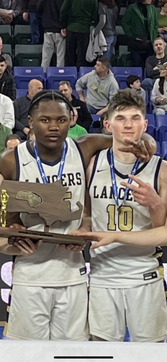 MC_LancersFB's tweet photo. Congrats @BenHowardIV @ejtracy138 another example of the importance of being a multi sport athlete https://t.co/71fJ6JdKc2