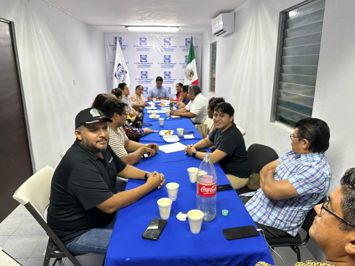 jhonatanmartz's tweet image. 🔵Ayer se llevó a cabo la #cuarta sesión ordinaria del CDM PAN Cancún, así como fue mi #primera sesión donde participo como #integrante de este comité. Se abordaron temas como el próximo evento de PPM Cancún, así como las próximas actividades en camino.🔵
#ElPANQueQueremos