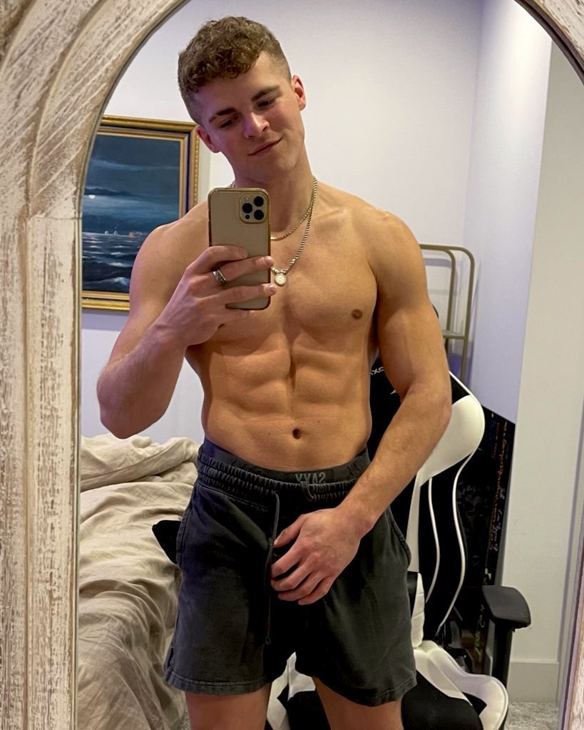 RT when you see it 😳🍆 #fitness
onlyfans.com/itscolty
