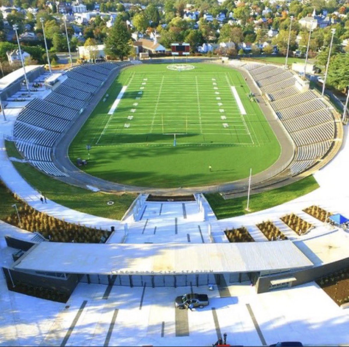 DonovanTroupe14's tweet photo. #AGTG Extremely blessed and honored to have received my first HBCU offer from Virginia University Lynchburg! I appreciate coach @ChrisHamVUL @TNewamn for this opportunity! @CoachMylesKing @BrandonHuffman @2Ddavis @lequan_w https://t.co/hCUQ0scQ3v