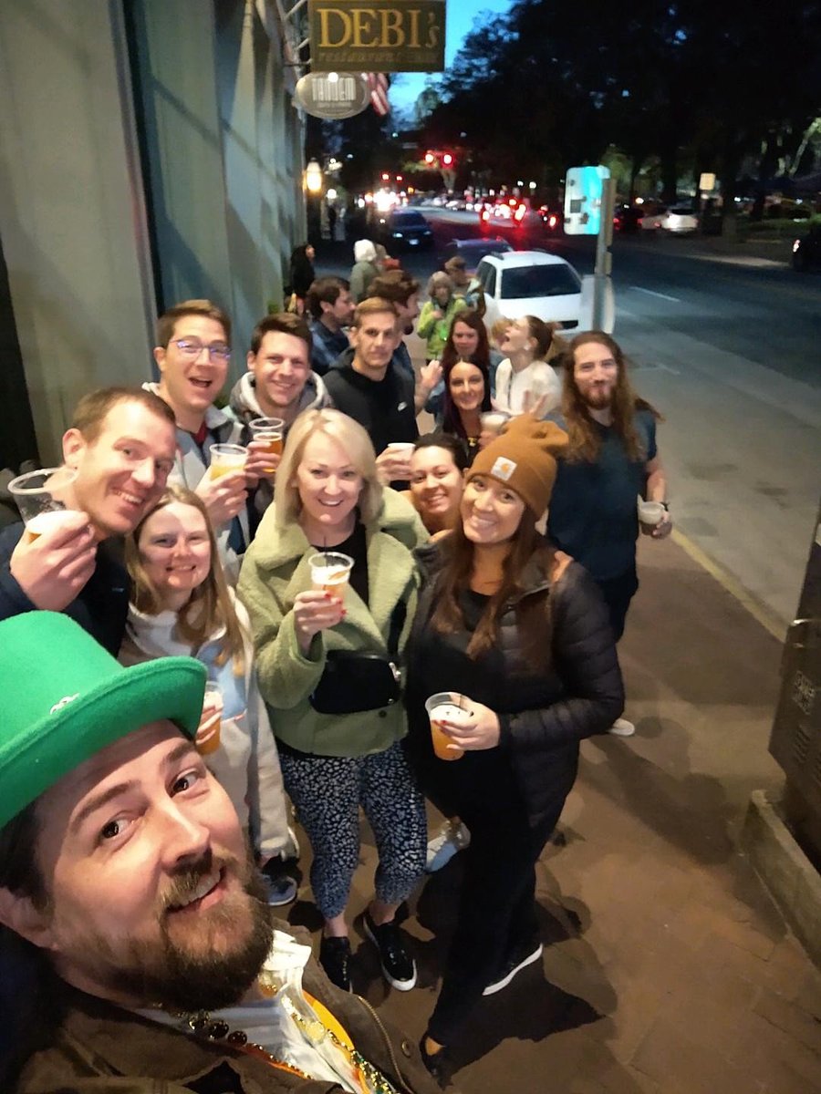 MadCatTours's tweet image. #StPatricksDay in #Savannah, where the #opencontainer policy makes our #pubcrawls even more fun! #MadCatTours #PubCrawls, #History, #Ghost and #TrueCrime #tours are fun for everyone! Book today at madcattours.com or call us anytime at 844-462-3228