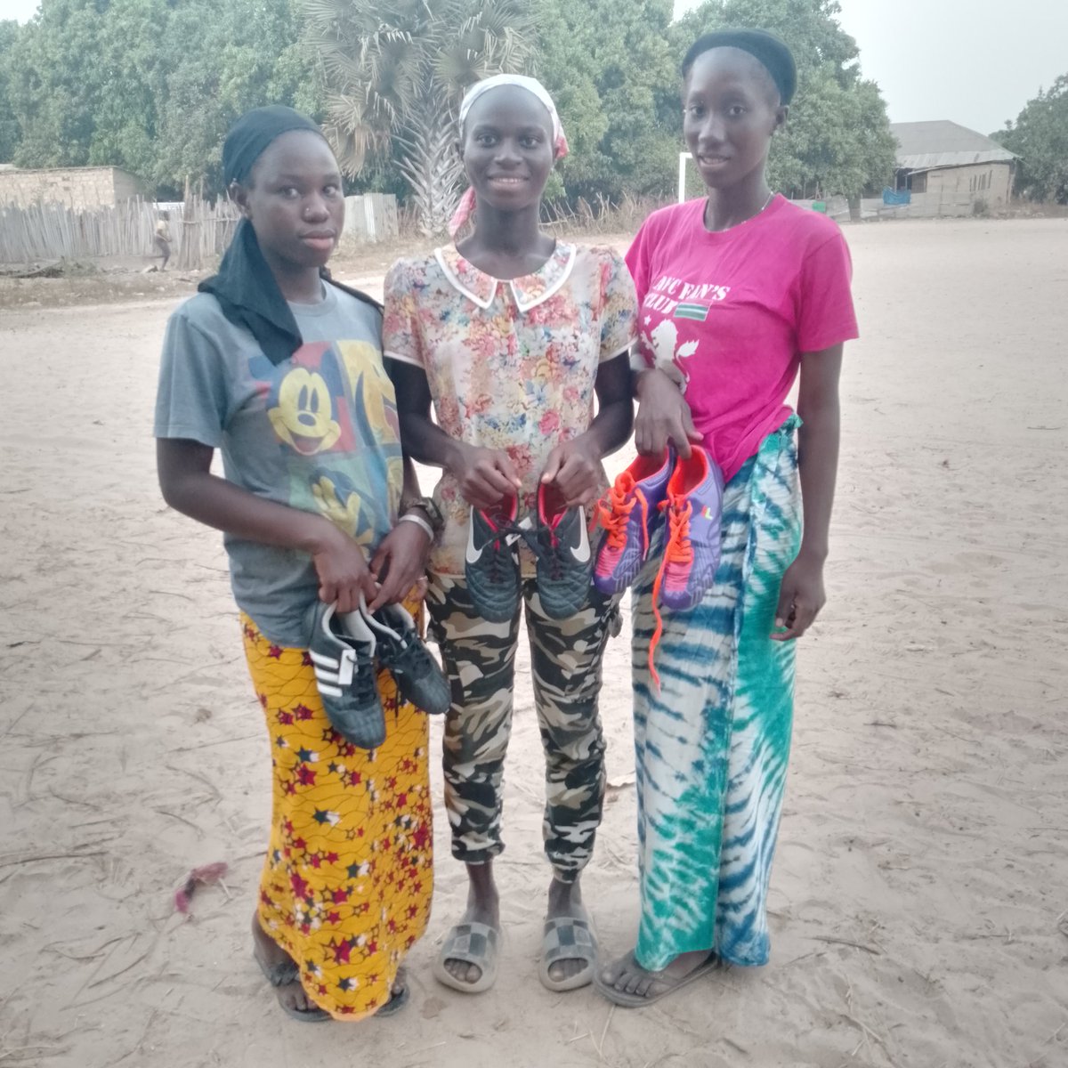YVFAGambia's tweet photo. Special thanks to my friend Amynata, owner of GOOD VIBES ECO LODGE, for having thoughts of our work and choosing to give us these football boots donated by a guest who was staying in her lodge.
Much appreciations.
@AVW_SC
#supportinggirlsfootbal
#donatefootballboots #yvfa #avfc https://t.co/PR4d27tKR2