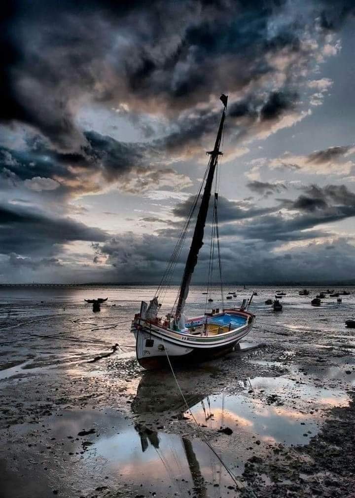 SupermanIFB's tweet photo. Low Tide At Dawn

#SabadoLigaDaJusticaSDV https://t.co/IartjyCCK1