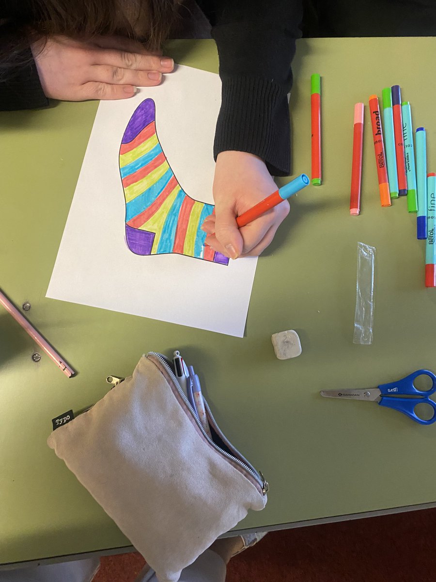 Miss Evans (History) (@missevans970) on Twitter photo Looking forward to working with <a href="/RRSBeeslack/">Beeslack Rights Respecting</a> next week. Can you guess what we are celebrating? Stay tuned! #oddsocks Looking forward to working with <a href="/RRSBeeslack/">Beeslack Rights Respecting</a> next week. Can you guess what we are celebrating? Stay tuned! #oddsocks