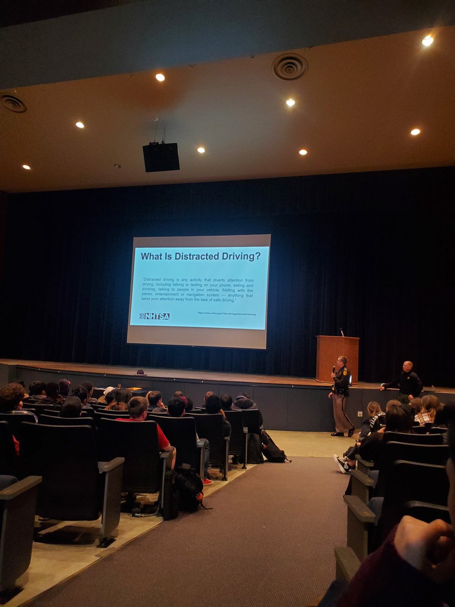 safe_iowa's tweet photo. Thank you @iowastatepatrol for the great presentation @PostvilleSchool about SAFE driving #GetSAFE for your #middleschool #highschool #BuckleUp #DoNotDriveDistracted #DriveSAFEly @IowaGTSB https://t.co/zVwvtQ9NQi