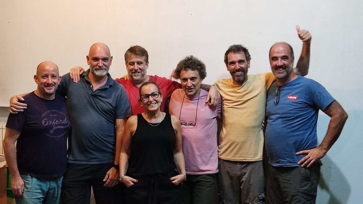 Reunión de la mesa política de Republicanos Unidos de #VicenteLópez.
Proyectando el 2023 porque el futuro es #Liberal.

#VamosACompetir
#Coni2023

<a href="/RU_PBA/">Republicanos Unidos PBA</a> 
<a href="/ConiDarchez/">conidarchez</a>
<a href="/fbalerdi/">Fabián Balerdi</a> 
<a href="/leandronice/">Leandro Nicenboim</a> 
<a href="/Rod_Soul_Photo/">Rodrigo Menéndez Rocchi</a> 
<a href="/PabloMar/">Pablo Marinkovic</a> 
<a href="/GustavoDoval3/">Gustavo Doval</a> 
<a href="/MartinLiserreM/">Martin Liserre Moreno</a>