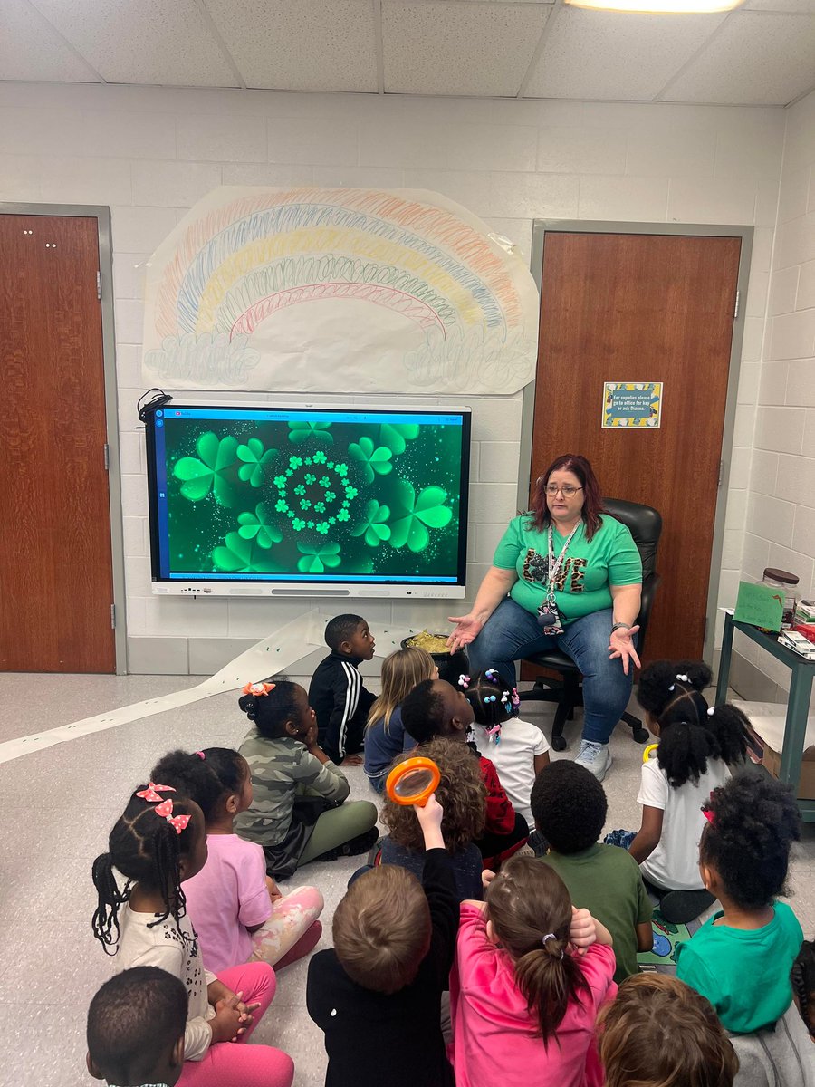 DawsonOrmanECH's tweet photo. These little leprechauns were full of all sorts of shenanigans today! @JCPSEARLY @MyRinagratz @JCPSAsstSuptASP @BrumbackHeather @MaryBethSteven8 https://t.co/j489cS81Ii