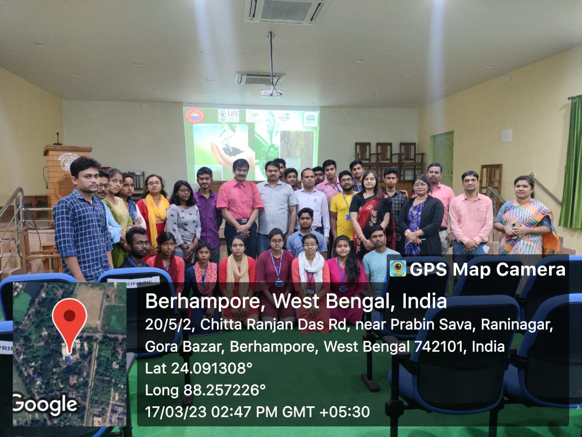 bsi_moefcc's tweet image. BSI officials stressed the need to nudge individuals&apos; actions and undertake simple acts in their daily lives to address climate change. Prof. Samaresh Mandal, principal, and Prof. Indrani Basu, in charge of IQAC, along with faculty members and 58 UG students, attended the event.