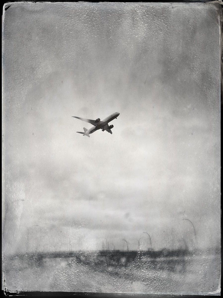 L'avion. #iPhonephotography #hipstamatic