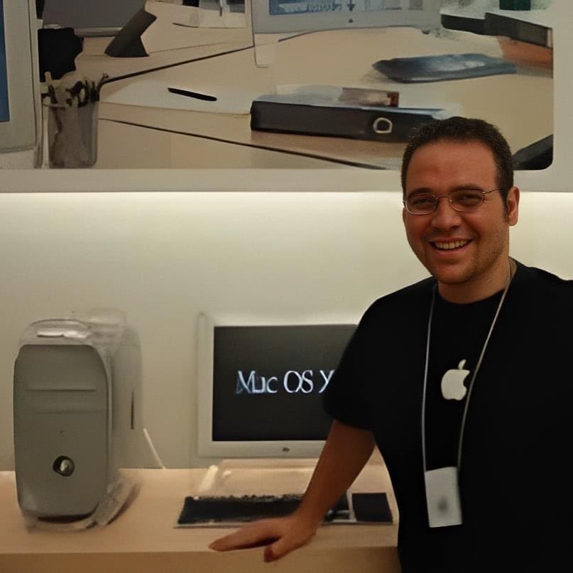 #FlashbackFriday with our owner, Thomas Avallone, when he worked at the Apple Store Willow Bend in Plano, TX in 2001. At the time, it was one of only three Apple Store locations in the world and the third ever to open. #applestorewillowbend #applestore #apple #maccentric