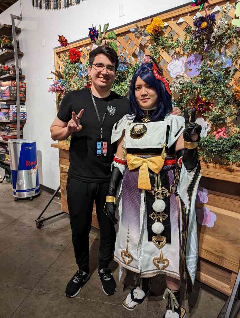 ESFCMario's tweet image. Day 0 is a wrap. Here’s this cool Kujou Sara cosplayer I met!

#Slashback2023