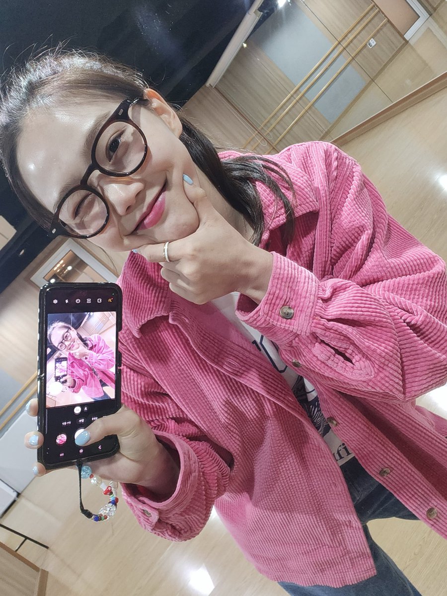 [#캔디가왔어효]
봄이 기다려진댜 🌸💐🌳🌲🌺🌻