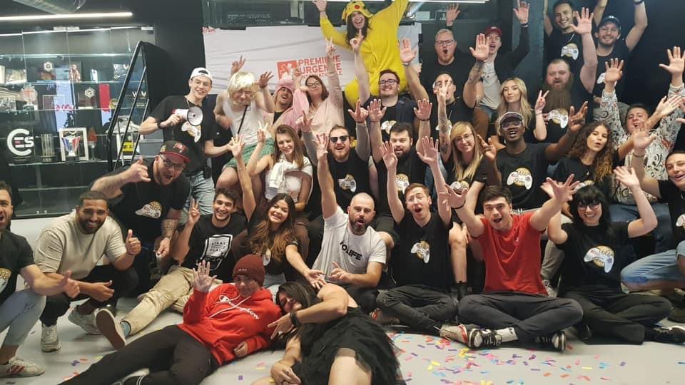 squad_humanity's tweet photo. {Caritatif} 🚨 ANNONCE 🚨

Vous avez vu notre actu ? On a confirmé un Squad Of Humanity 3
Le 15-16-17 septembre prochain !

A présent nous annonçons les inscriptions : OUVERTE ! 🟢

➡️ Sur notre discord : https://t.co/xk9FJTRllN
-RT apprécié-

#streamerfr #twitchfr @laliguecancer https://t.co/sDdXUpYXNF