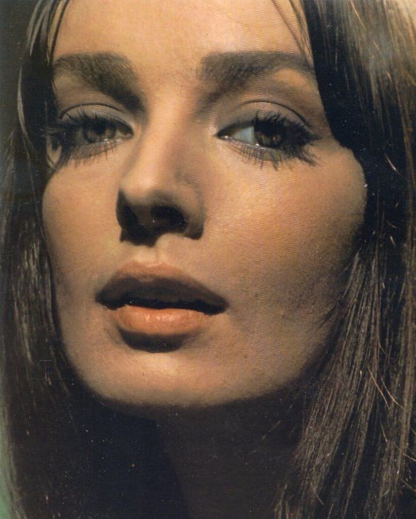 tomorrowstarted's tweet image. Most beautiful girl… Marie Laforet’s actual name was Maitena Marie Brigitte Doumenach. Her first name Maitena, which is of Basque origin, means beloved and is sometimes used by the inhabitants of Languedoc, especially of the Pyrenees

#basque #MarieLaforet #frenchie #1970s #…