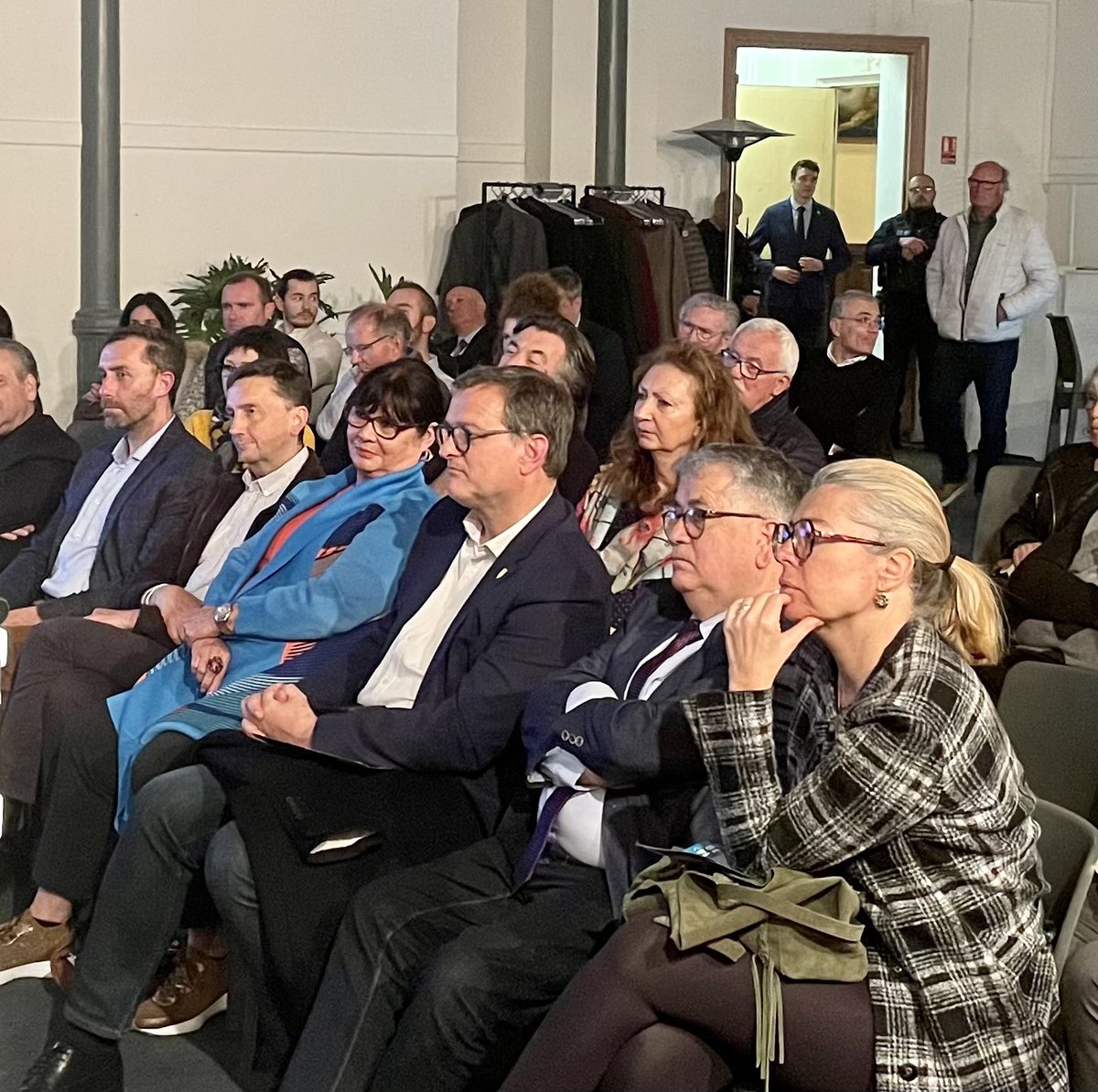 BonetAndre's tweet photo. Dans le cadre du « Festival de l’Eau » de Perpignan, conférence ￼à l’hôtel Pams sur le thème « la ressource en eau, une approche religieuse et symbolique ». Un débat animé par Franck Galland, chercheur à la Fondation pour la Recherche stratégique. https://t.co/NKgvr820kp