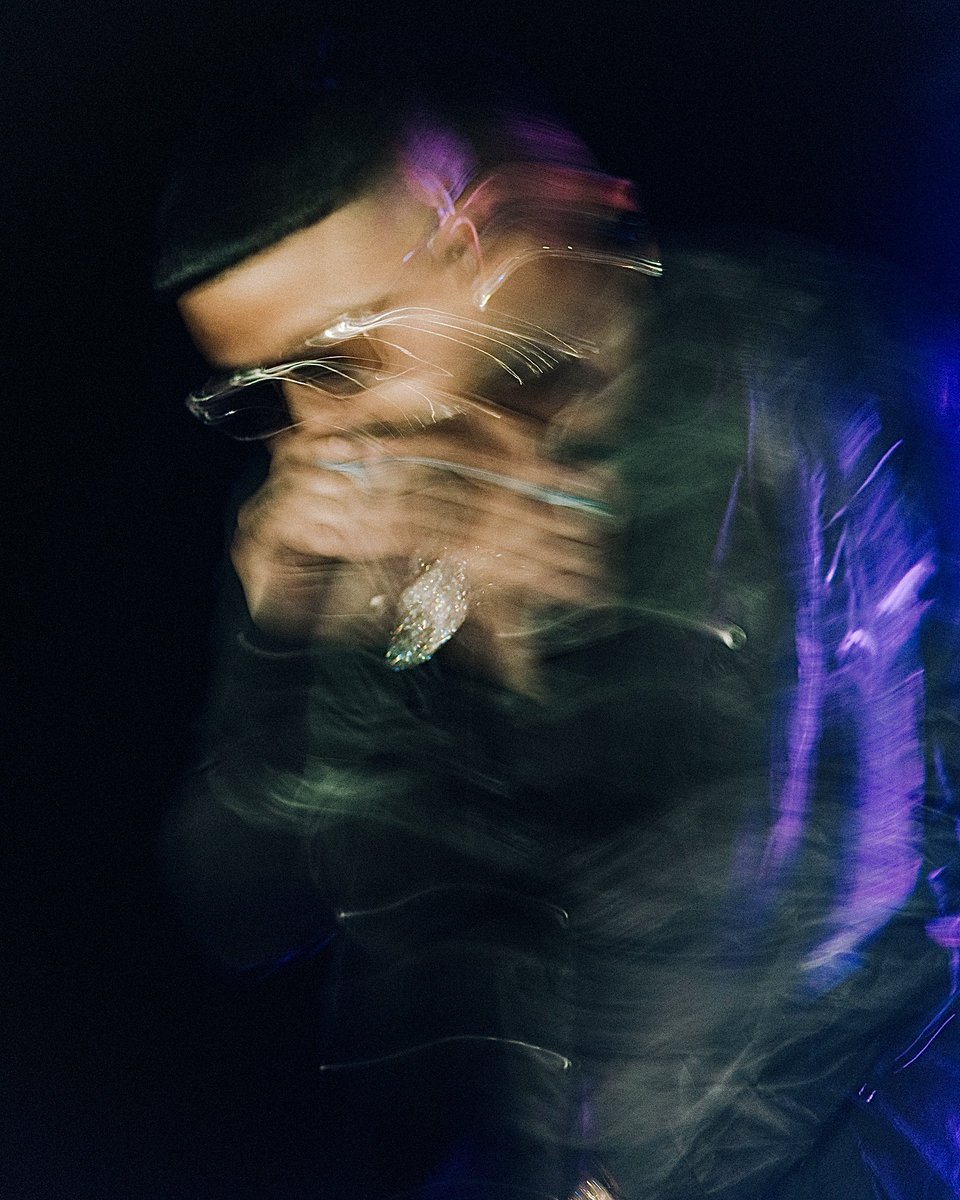 RyanMax94's tweet photo. @beatsbynav in Vancouver shot by me #Nav #XO https://t.co/IYbJCula02