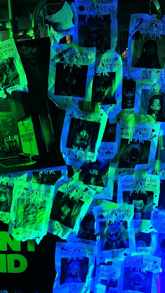 昨日は沢山の方々にご来場頂きありがとうございました。本日・明日共に14:00-22:00まで私もいるのでお時間ありましたら是非お立ち寄りください！皆様のご来場をお待ちしております。＠mutantstand ＠qr81v #LUGOSIS