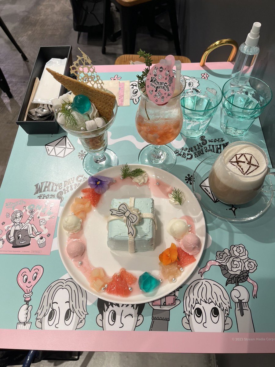 ma_226's tweet photo. #WHITEDAYCafefromSHINee https://t.co/dIGTIXPdoN
