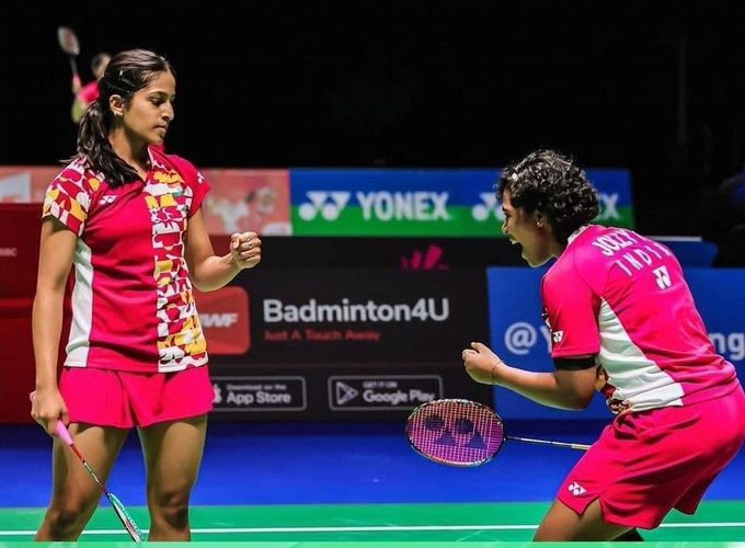 Sunil_Deodhar's tweet image. Proud Moment for India🇮🇳💪

Congratulations to @JollyTreesa  and #GayatriGopichan on beating China’s🇨🇳 Li-Liu and making their way to the semi-final of #AllEngland, 2nd time in succession.💐

All the best for the Knock out game! 👍