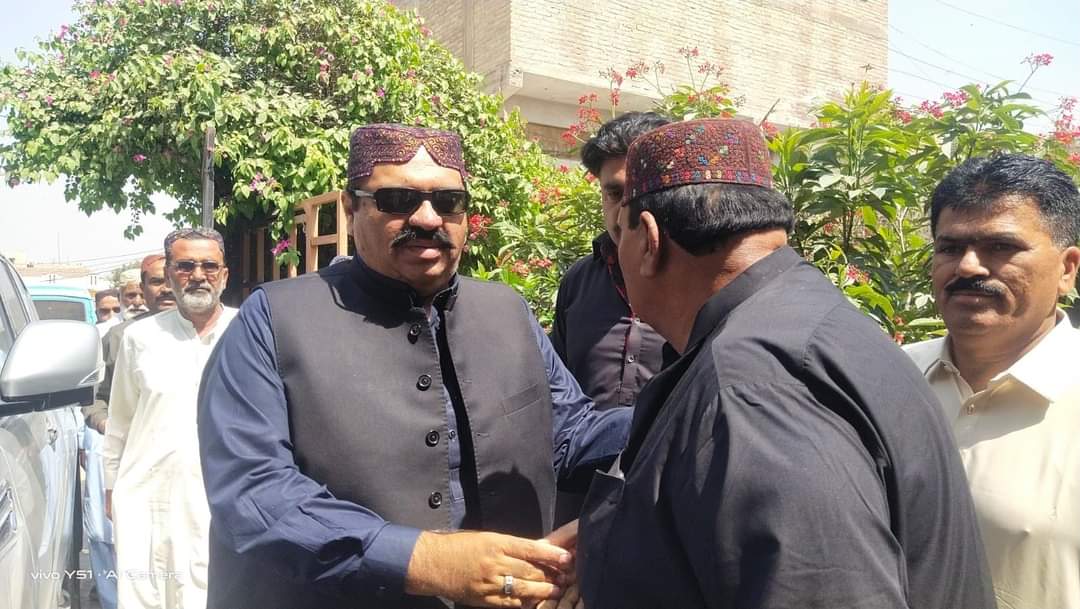 ChiefSardarTeam's tweet photo. چیف سردار فیاض علی خان لونڈ مورو میں.❤
#teamchiefsradar https://t.co/j0pRdHFtks