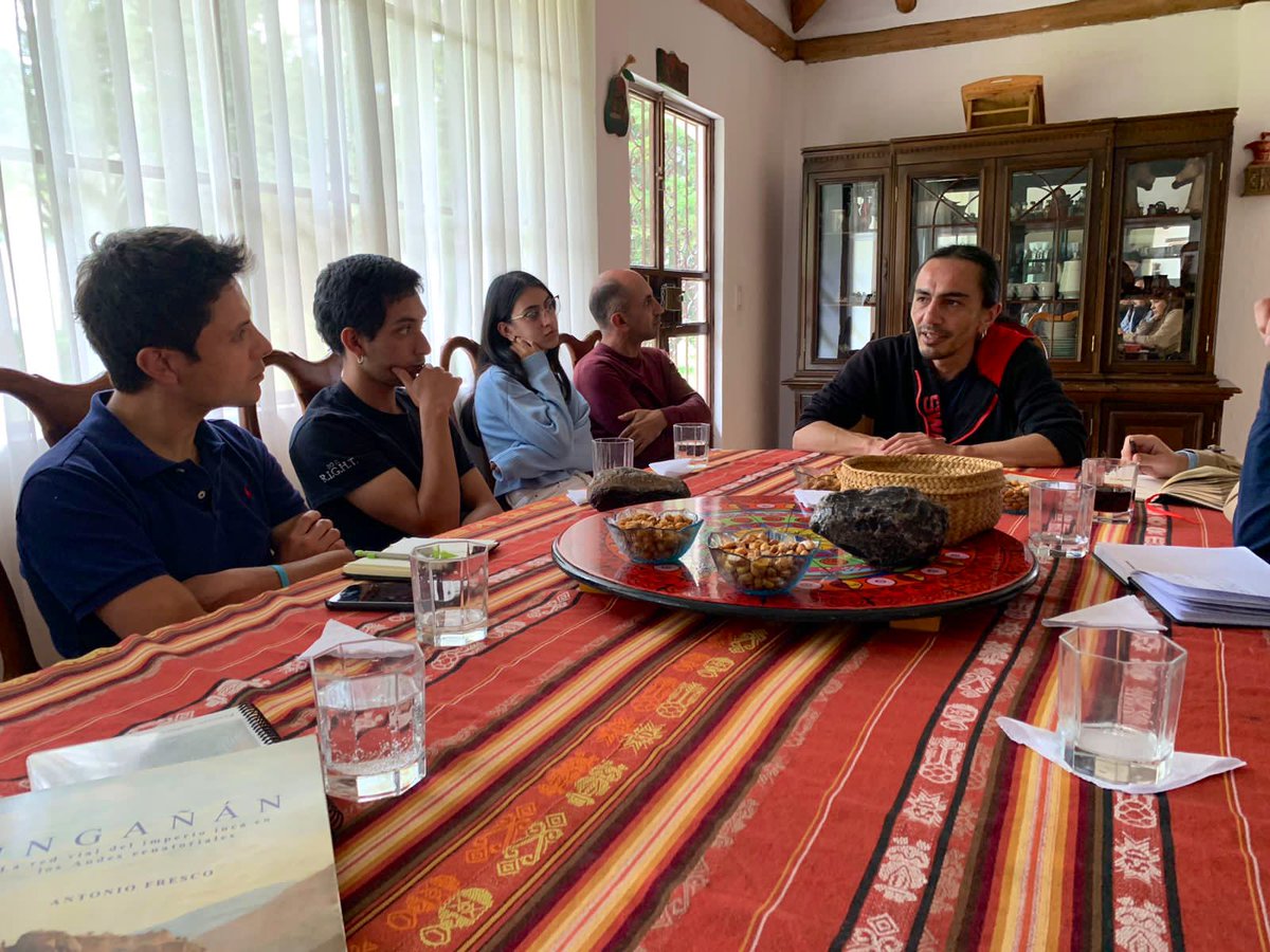 WilsonMerinoR's tweet photo. Converse con Alfonso y su familia, viven a los alrededores del relleno sanitario del Inga. Escuchamos sobre los problemas que los aquejan a ellos y a toda la comunidad. 

Trabajaremos juntos para construir una ciudad justa, sana, verde y sostenible. #QuitoDelFuturo https://t.co/LdwIieEnRg