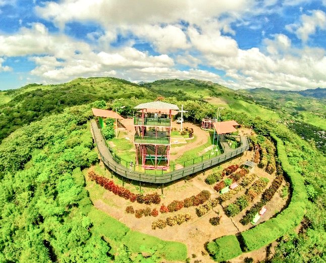 Hermosa Vista del Mirador El Calvario, Matagalpa donde podes contemplar la belleza de la perla del septentrión.
✔Mirador El Calvario
📸Créditos a quien correspondan.

#PuebloQueVence
#ManaguaSandinista
#Nicaragua