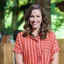 BQnation's tweet photo. Susie Bulloch, the founder Hey Grill Hey, tells her story to JT and LeeAnn on BBQ Nation! @cowcook57 @LeeAnnWhippen @heygrill_hey https://t.co/w5ucHvdXKo https://t.co/3hKbFcTz7I