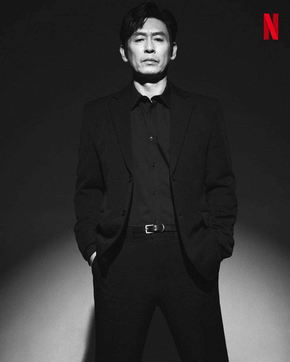 LNES_news's tweet photo. 이렇게 빛나는 사람들이 킬러인 작품이 있다고요? 딸은 엄마가 킬러인 걸 모른다고요? 벌써 맛있다..

3월 31일 죽거나 죽이는 이야기가 시작됩니다. <길복순>, 오직 넷플릭스에서.

#길복순 #KillBoksoon

https://t.co/4cuOpgFxt7 https://t.co/e9Nge5rJyS