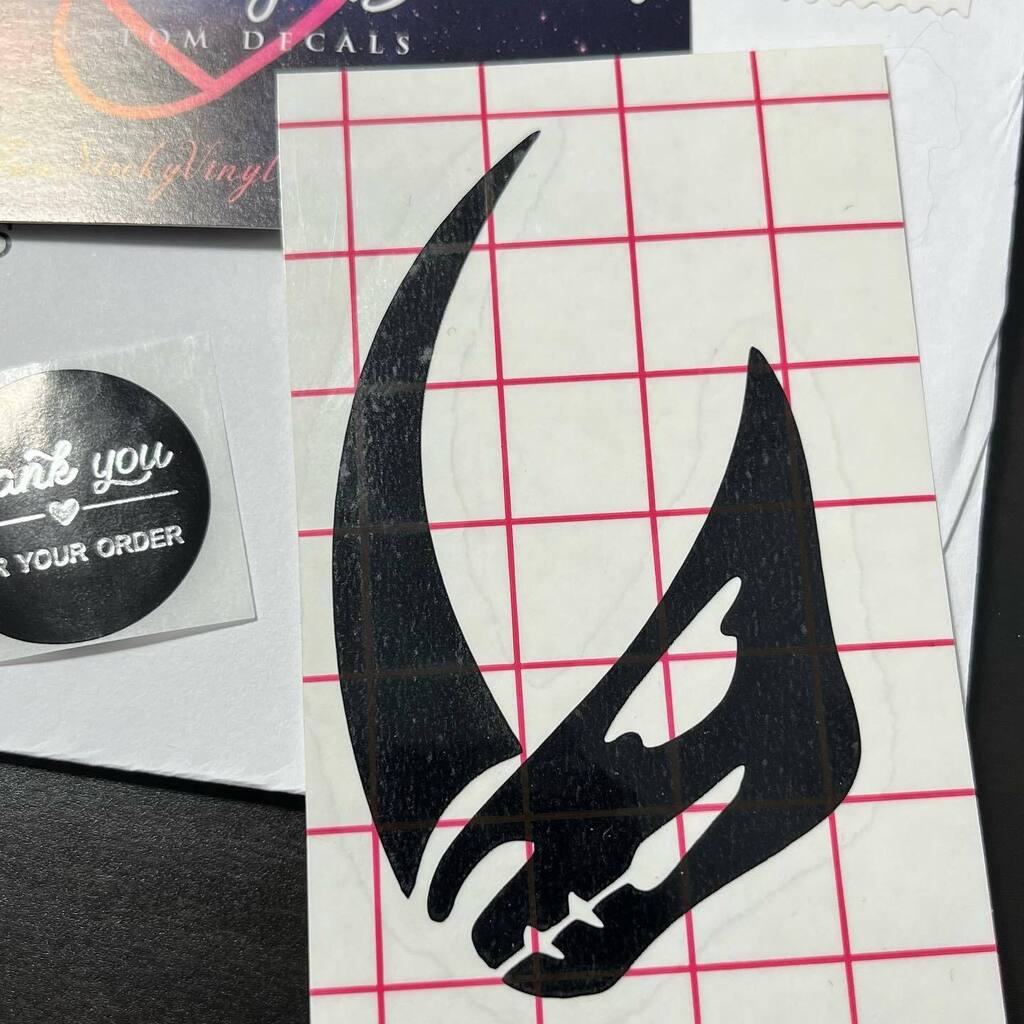 TwoStickyVinyl's tweet photo. #starwars  #starwarsmudhorn #mudhorn #starwarsfan #starwarsart #starwarsnerd #starwarsmandalorian #themandolorian #starwarsdindjarin #dindjarin #decal #sticker #starwarssticker #starwarsdecal #twostickybitches #twostickyvinyl https://t.co/DYNQHOWBxx