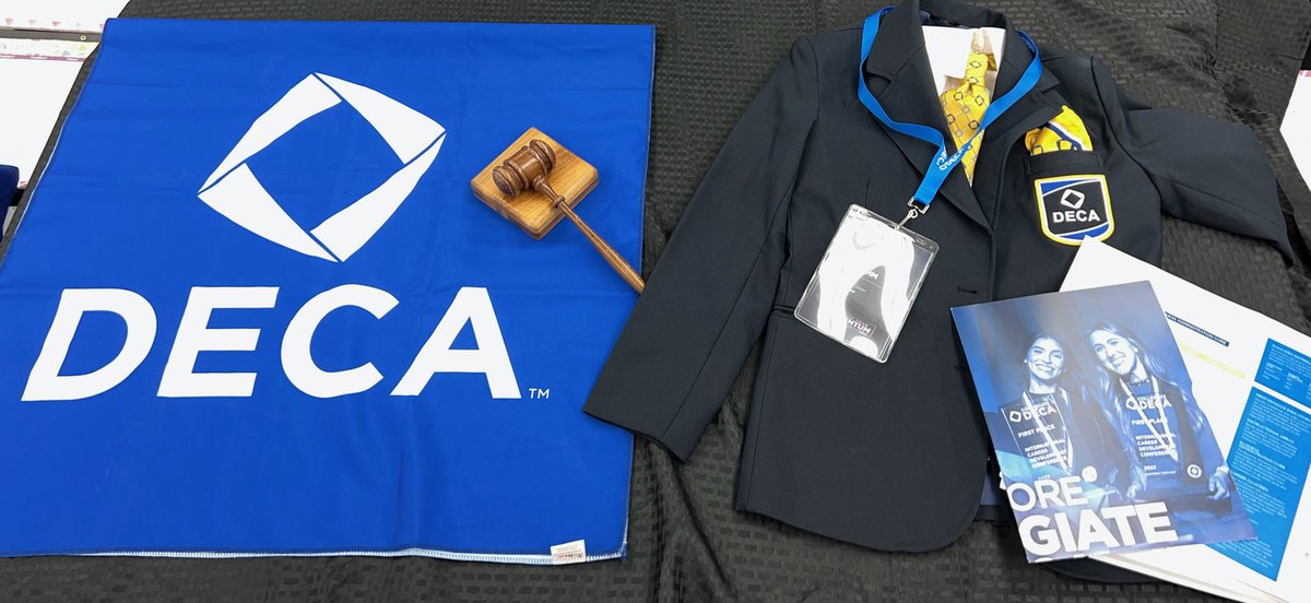 EHOVEBUS's tweet photo. Did you know that when you join Business &amp; Marketing at EHOVE, you’ll become a member of DECA? Find out more at https://t.co/ygqx9cDjep #DECA #EHOVEvips https://t.co/zYs4KjSeUF