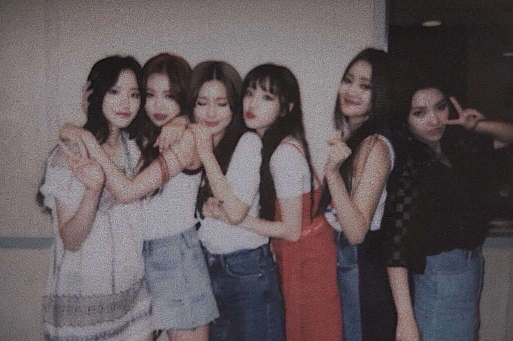 아이들 폴라로이드 사진 타래 ⋆ ₊ ﾟ ☽ * ₊ ⋆