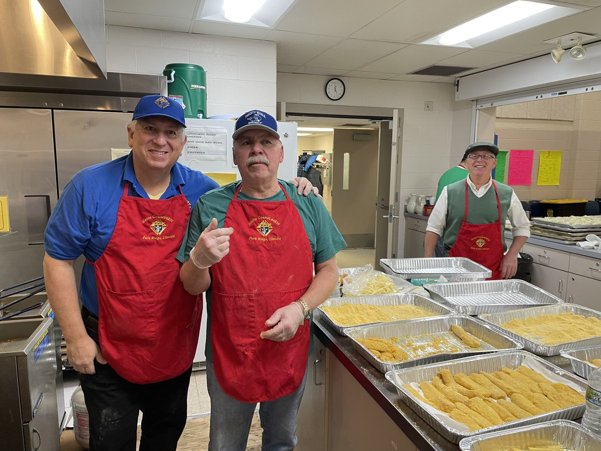 RGawronski's tweet photo. Sold out Fish Fry at Mary Seat of Wisdom tonight!  One more next Friday at @SPOCParkRidge, 3/24, 5:30 pm. #Lent @KofC Council 4836 https://t.co/zbVGIp1byW