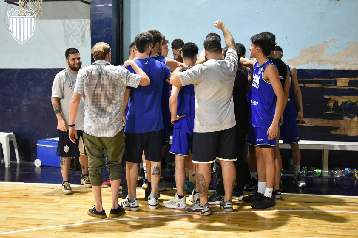 BASQUET | 🏀💪 ¡FINAL! ¡GANOOOOOOO UNIOOOOOON!

Por la primera fecha de la Superliga rosarina los azules vencieron a Calzada por 70 a 68.

#vamosazules 🔵⚪