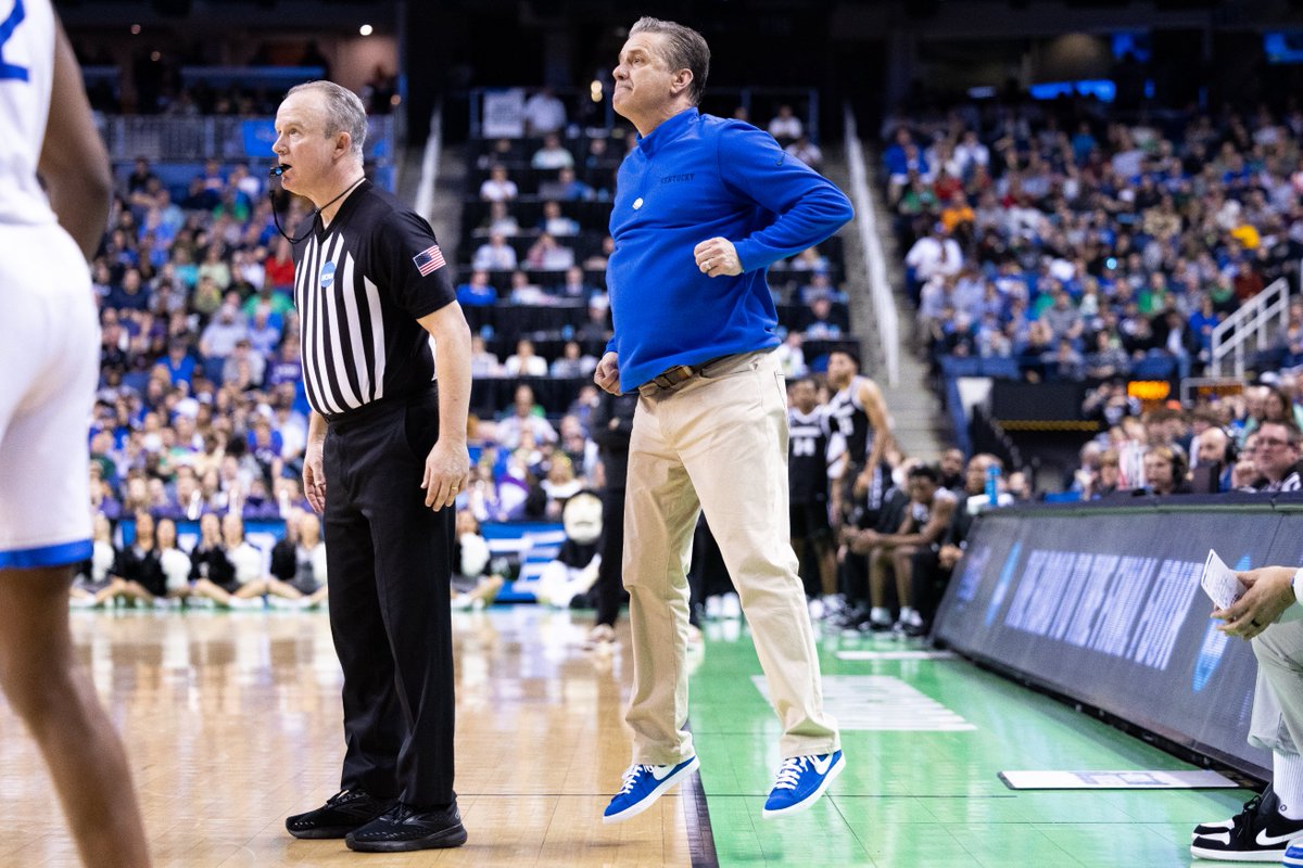 jack_weaver_'s tweet image. The No. 6 Cats take care of the No. 11 Friars. Kentucky 61, Providence 53. @KYKernelSports @KyKernel @ColeParke_wsc #MarchMadness