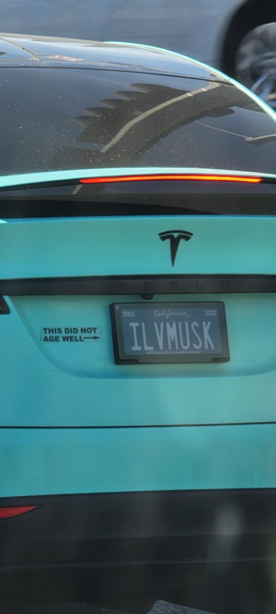 FluffyDoom's tweet photo. Spotted in Los Angeles https://t.co/zheIKYpb7H