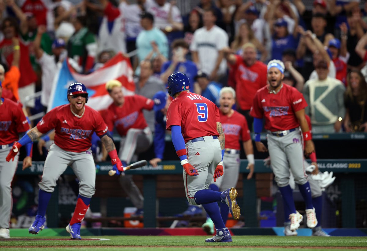 MLBONFOX's tweet photo. easily the best and most shocking game to happen in sports today 😏 https://t.co/7Y2zheKjqv