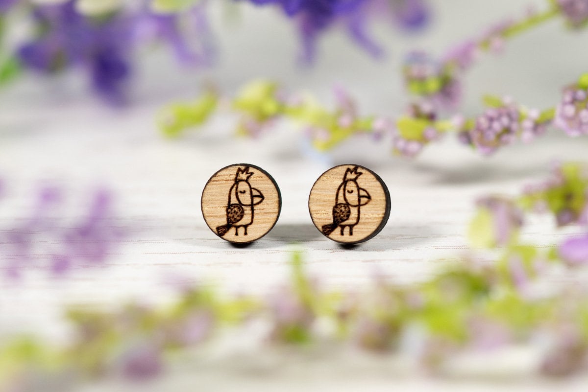 Parrot Wooden Earrings - Earrings with Hypoallergenic Studs tuppu.net/b2bbfea0 #Wedding #rusticwedding #Bridetobe #HoneywellWeddings #Etsy #weddingsignage #ParrotEarrings