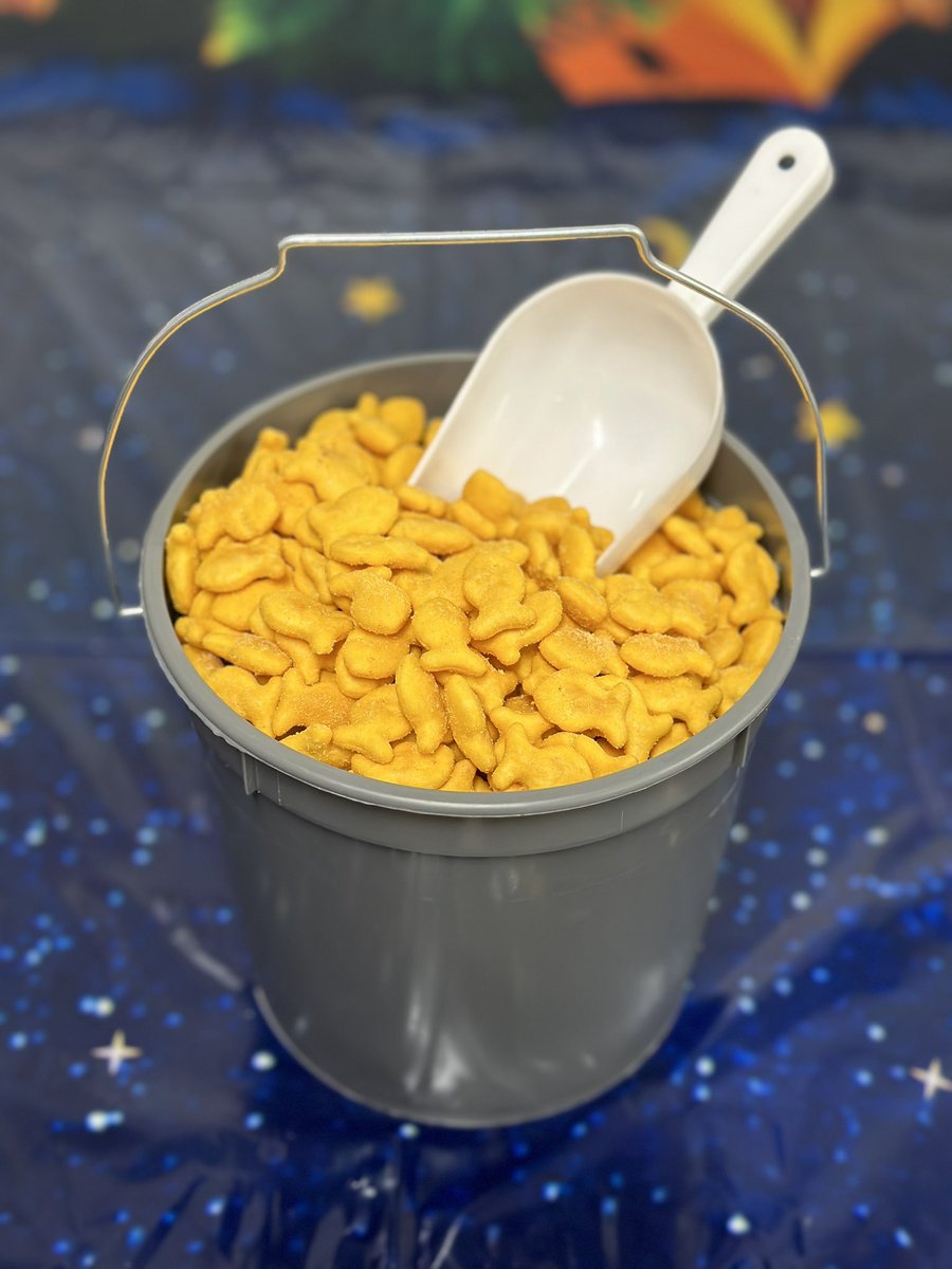 Brandi6371's tweet image. Day 3 of Success Sharing at #485! Cane’s chicken for lunch and of course S’Mores 🍗🍫

#SuccessSharing 
#SpringSpiritWeek
 
 @Edmond0485 @NagyAndrew @ShawnMinkner @SandraD2429 @DepotRob @aboutthepigskin 

#PMDPeopleFirst 
#D287WeAreTheBar #D287StrongerTogether
#FearUs485