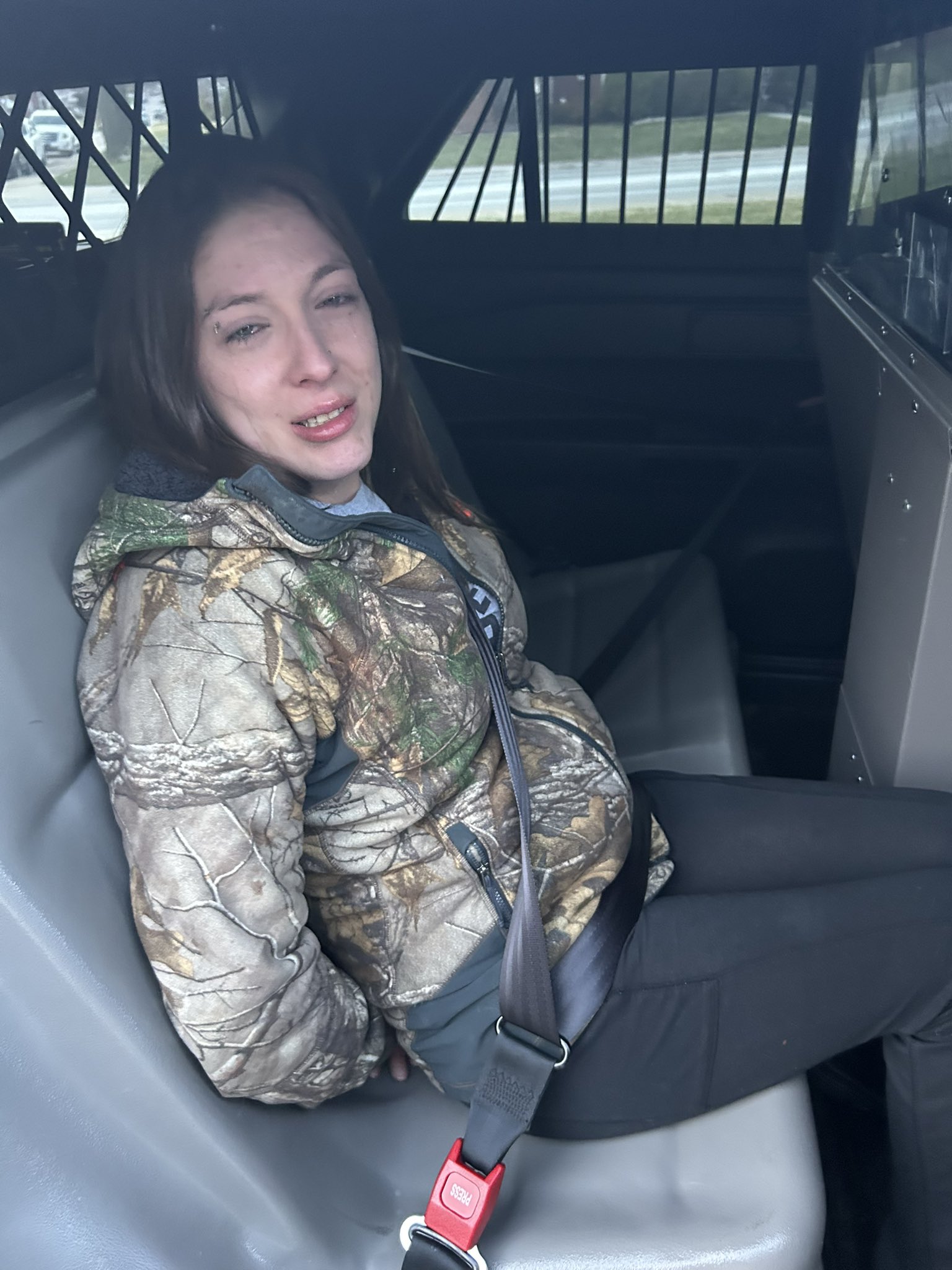 Lauren Linder on X: #DEVELOPING: Elizabeth Township police arrest  32-yr-old Kristi Assenti on charges including multiple counts of  endangering welfare of children, & DUI for alcohol & narcotics, after  Thursday 2-vehicle crash