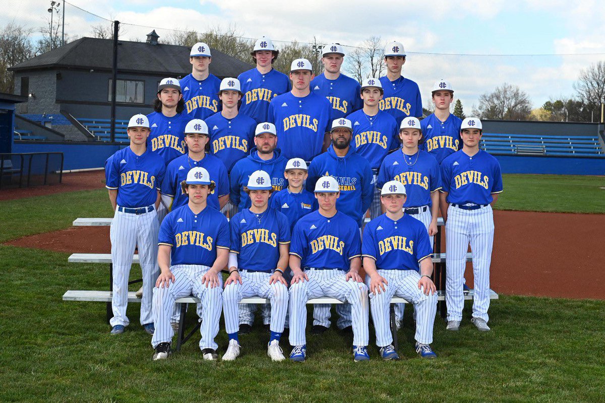 HCHSbaseball26's tweet photo. The 2023 Henry Clay Blue Devils JV team

#Family 🤘🏻 https://t.co/mX1AnoCrMH