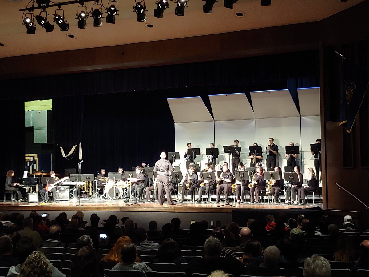 Mr. Small tweet media