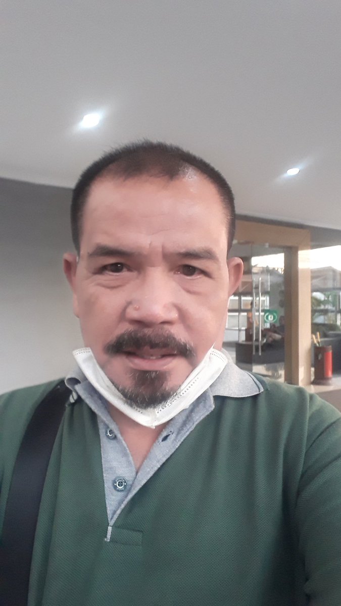 Banganton622's tweet photo. Buat sahabat2 Twiter ku..yang Butu pijat. Sy tawar kan jasa. pijat urut reflexi. Untuk  pria dan pasutri   .yang minat bole Hb no.Wa sy.ada di profil tdk terima Vcs  🙏   👉👌🏼 https://t.co/dnISkRas5r