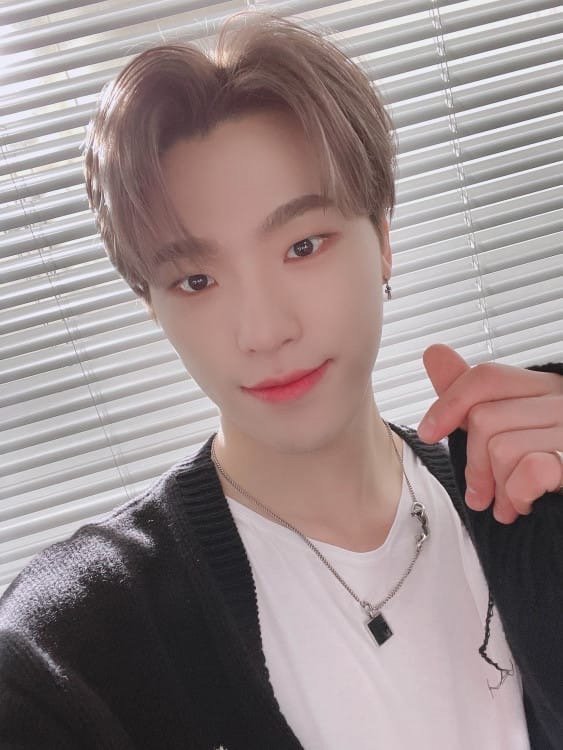 hoy pueden tirarme el qué bendición, porque es hora de tener a un mr. honguito haciendo su aparición mágica en un #𝒍ove𝒍y·𔘓·𝒄omǝ𝒃ack 🍄♡ no por nada me guardé los mejores de mis gritos para #𝚜tay𝑤ithー𝑐𝑙𝑠𝑛 hasta que me boten a patadas.

𝙰𝟷 𝑓law𝑙ess ⋆ #sei𝚔a