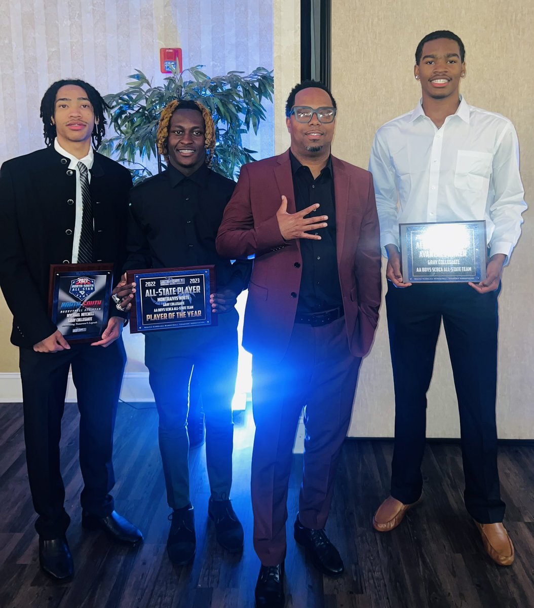 Dion Bethea (@coach_dbethea) on Twitter photo They loving the CREW 🤞🏾 #MoreLifeMoreBlessings <a href="/hoopwiitrai/">Montraivis White</a> <a href="/SCBCA/">South Carolina Basketball Coaches Association</a> They loving the CREW 🤞🏾 #MoreLifeMoreBlessings <a href="/hoopwiitrai/">Montraivis White</a> <a href="/SCBCA/">South Carolina Basketball Coaches Association</a>