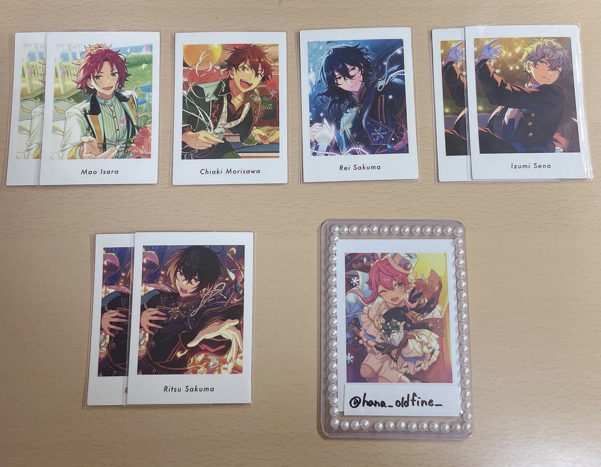 hana_oldfine_'s tweet photo. 【交換】
あんスタ shuffle シャッフル ぱしゃっつ action

譲→真緒,千秋,巽,零,泉,凛月,渉,弓弦,北斗,スバル,真,鉄虎,忍,マヨイ,茨,ジュン,ニキ,HiMERU,こはく,晃牙,アドニス,敬人,颯馬,紅郎,光,司,嵐,夏目,斑

求→AorP桃李(~∞),AorP日和(~4)
↓ https://t.co/atLVm6O3Lt