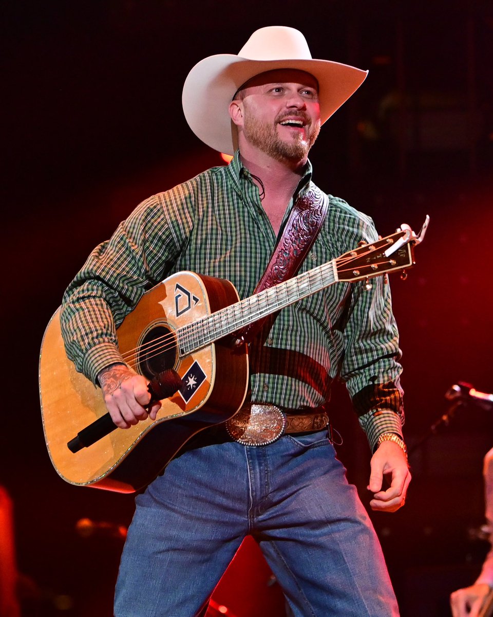 RODEOHOUSTON's tweet photo. Dear @codyjohnson,
We'd be lying if we tried to tell you we don't think about you 🫶 https://t.co/xolQvl0Rzb