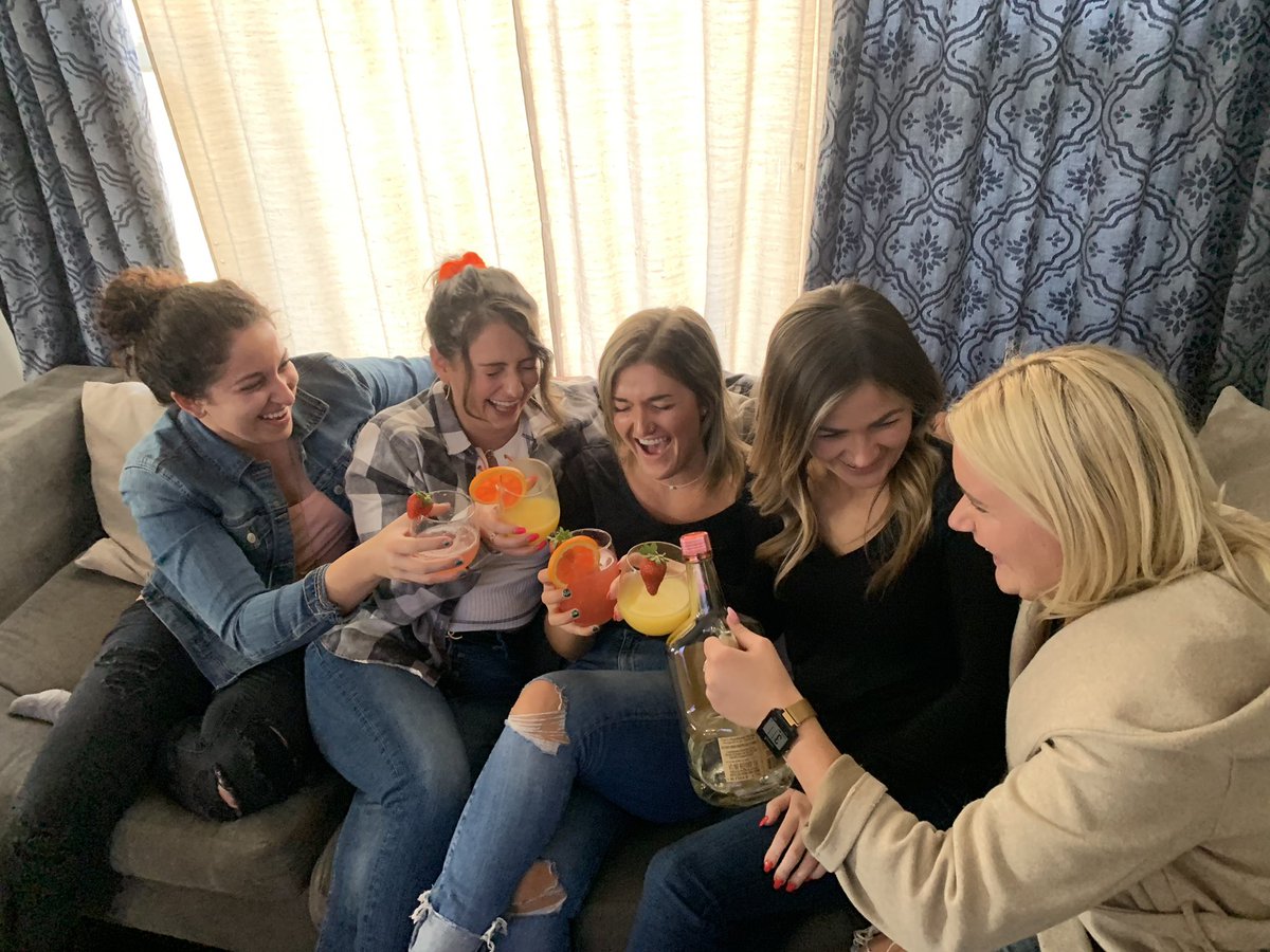 KayComp's tweet photo. The last social thing I remember doing before lockdown began 3 yrs ago was having homemade boozy brunch with my gf’s🤍🥂 https://t.co/BNKS3xnq0Z