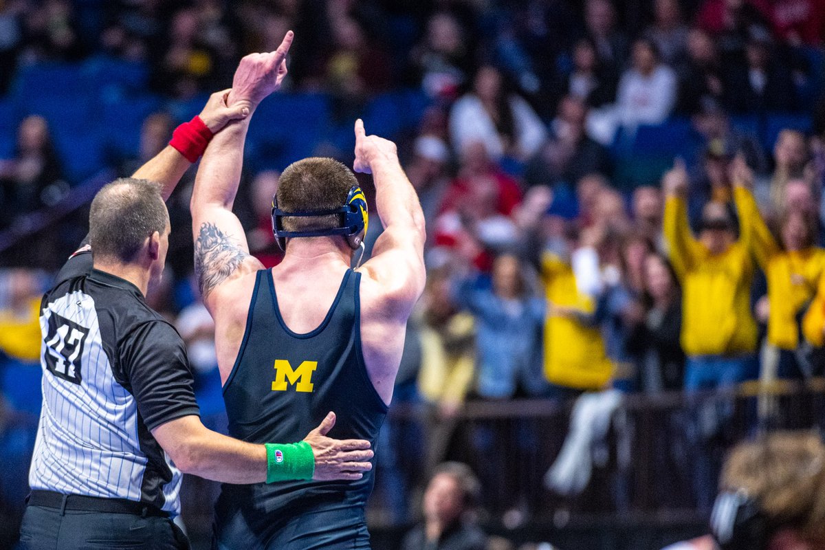 Michigan Wrestling tweet media
